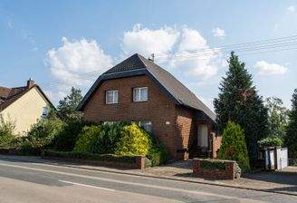 DS052815_Haus Vorderansicht September..jpg