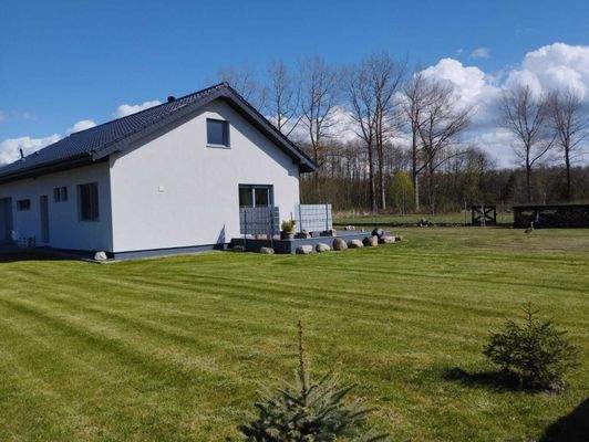 Großes Grundstück Storch Stefan