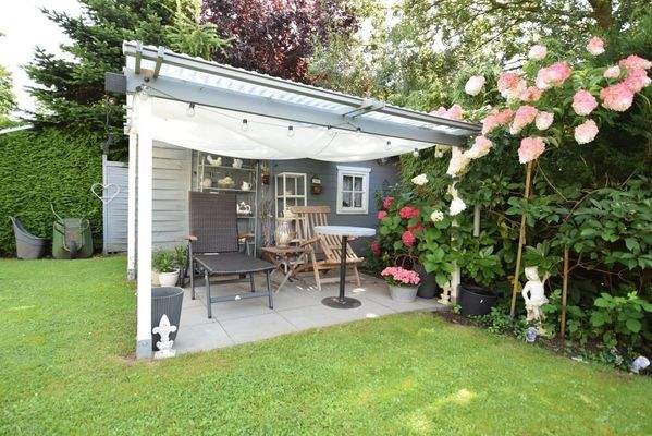 überdachte Terrasse