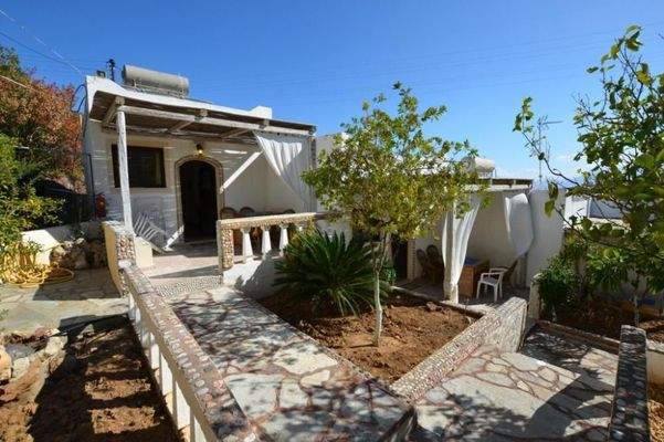 Kreta, Ammoudara: Komplex aus 1 Villa und 4 Bungalows in Strandnähe zu verkaufen