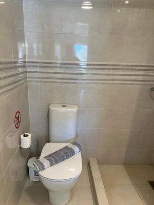 Kreta, Pirgos Psilonerou: Wohnung in schöner Wohnanlage zu verkaufen