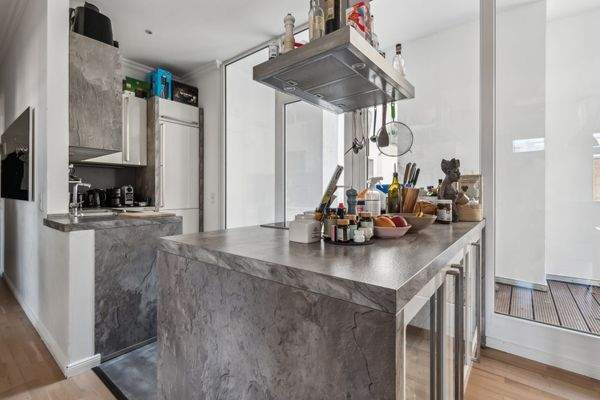 Zeitlose moderne Küche