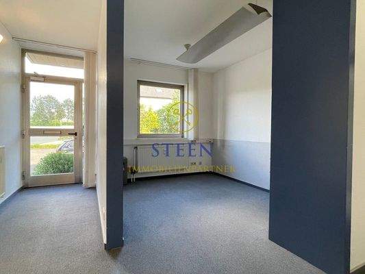 9. Sep. Eingang & Kaffeeküche