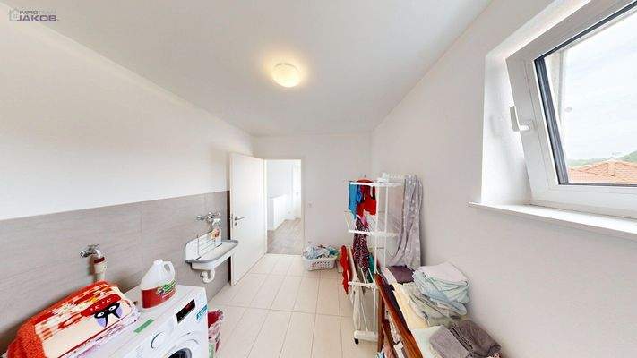 Hauswirtschaftsraum OG