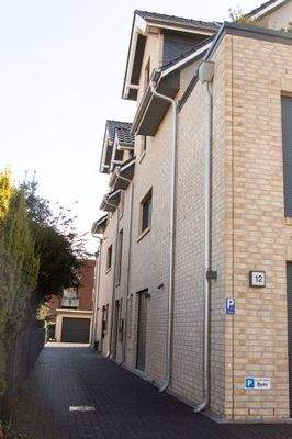 Zufahrt zu den Garagen