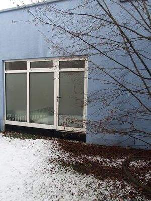 Südseite mit Gärtchen