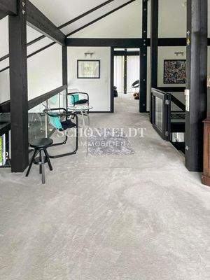 Großzügiger Flur Obergeschoss