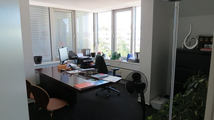 Büro3_repräsentative_Bürofläche_Wiesbaden.JPG