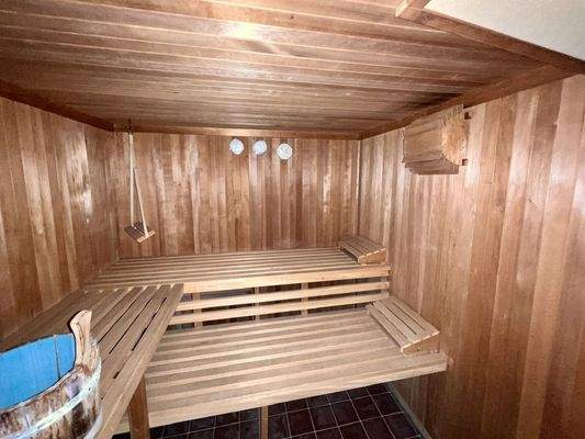 … mit Sauna