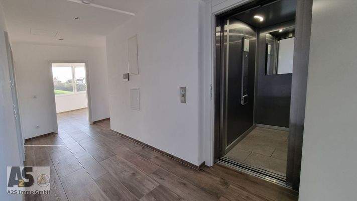 privater Liftzugang ins Penthouse