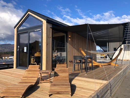 Tiny House 2 - 302