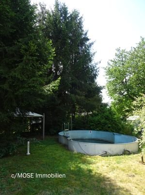 hinterer Gartenbereich -Pool-