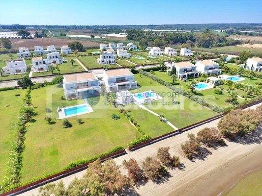 8096be5eb6f2458683ce0f95e60b8c9b-original