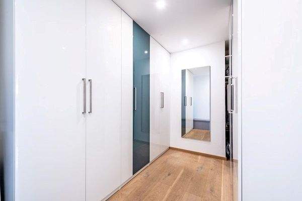 Begehbarer Kleiderschrank DG