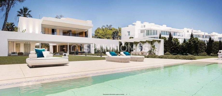 Beachfront Luxury Villa with a Private Lift in Estepona