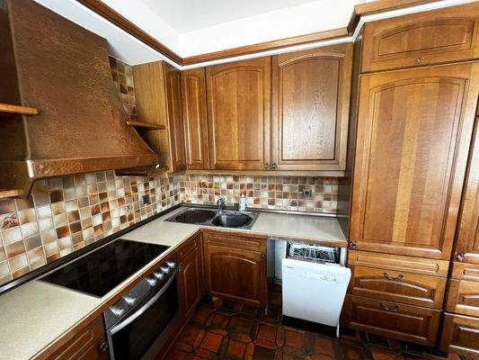 Küche mit Mielegeräten