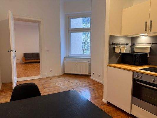 Wohnküche mit Blick zum Wohnzimmer