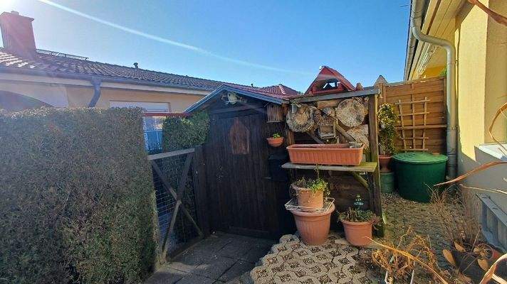 kleine Ecke zum Gärtnern