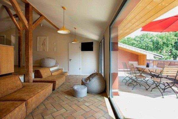 Sitzbereich mit Blick auf die Loggia