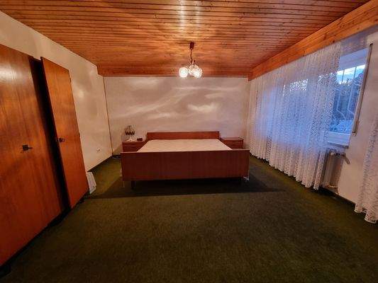 Schlafzimmer Untergeschoss