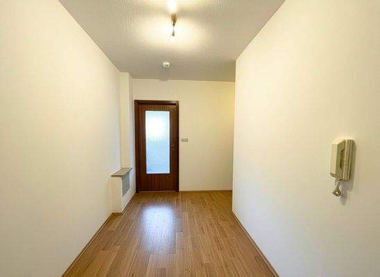 Flur mit Beispiel Bodenbelag