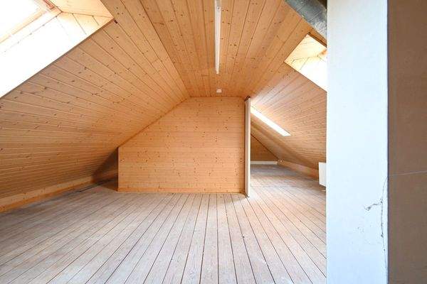 Gebäudeteil LINKS - Dachboden (Blick 1)