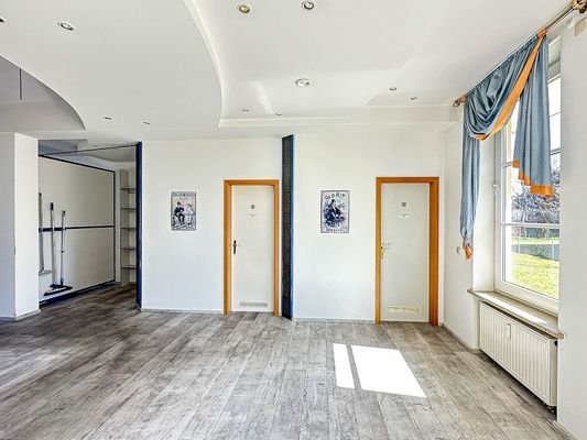 Laden EG mit 2 WC