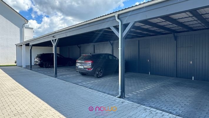 Großzügige Carports mit eigenem Abstellraum
