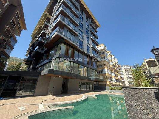 Sea-View Properties in a Complex near the Beach in Alanya