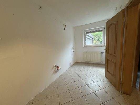 Separate Küche mit Fenster