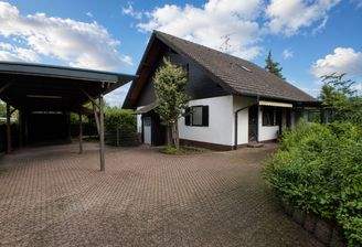 Expose_Haus_aussen.jpg