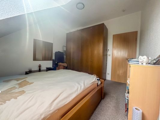 7 Schlafzimmer