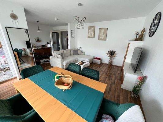 Essbereich mit Zugang zur ...