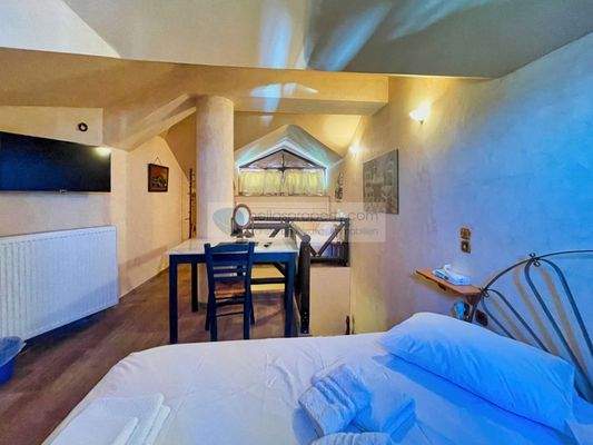 img_ace058c5-4fde-4008-b346-4b29b483d260