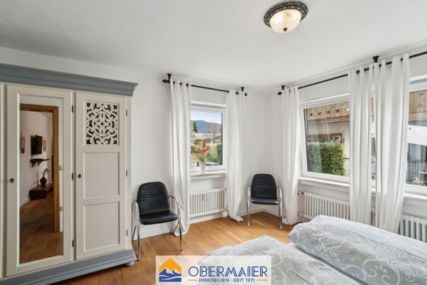 17_Große_Fenster_im_Schlafzimmer