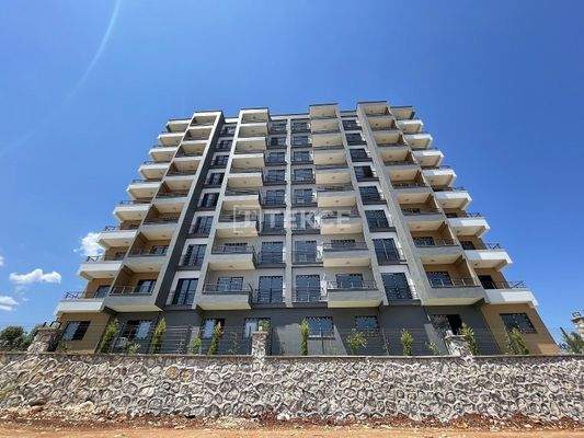 Investment Apartments in a Complex Near the Sea in Limonlu Mersin