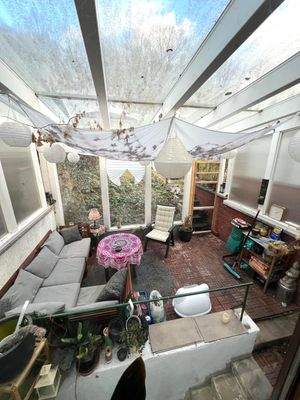 Terrasse hinterm Haus