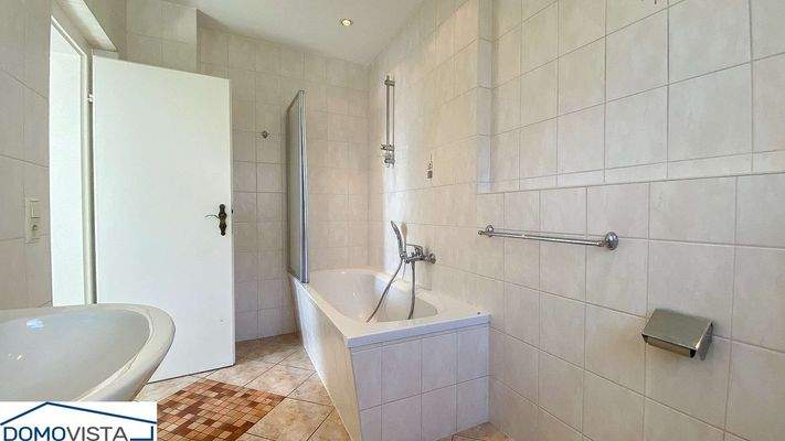 10. Beispielwohnung Badezimmer