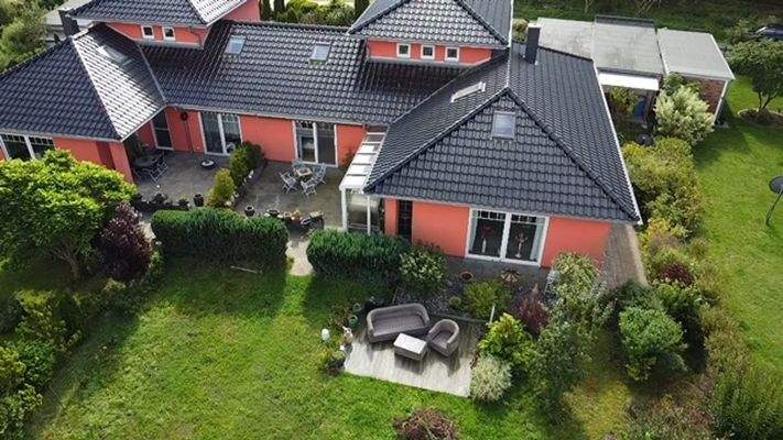 Haus rechte Hälfte - Hofansicht.jpg