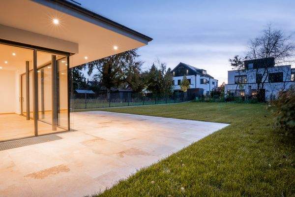 Detail_ueppige_Sued_West_Terrasse