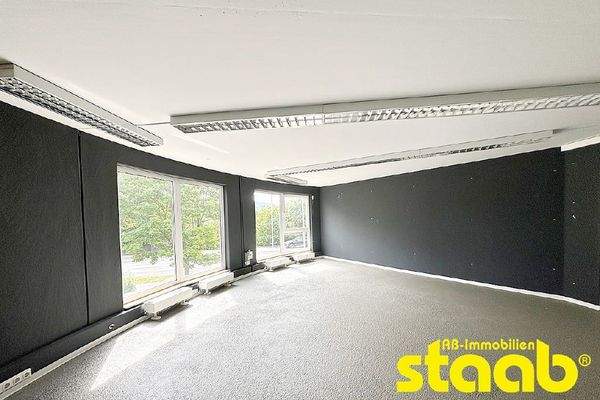 Verkaufs-/Bürofläche