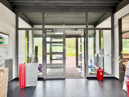 Eingang Windfang.jpg