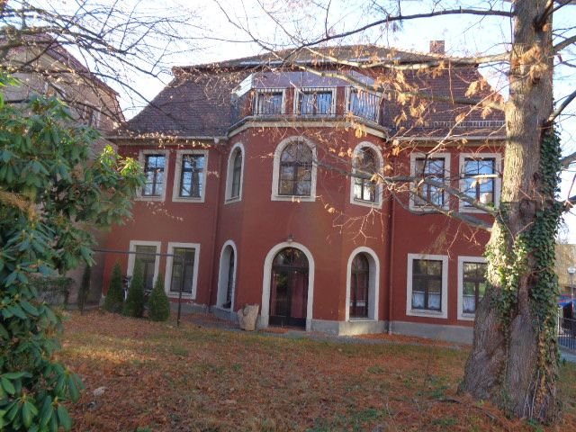 Bürohaus Praxis Kanzlei Therapie- oder