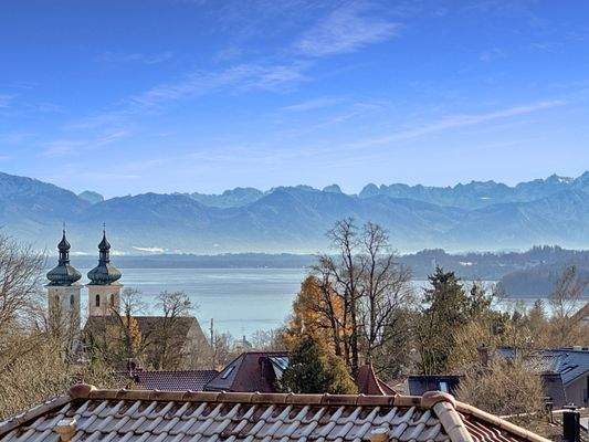 BERG- UND SEEBLICK AUS DEM DG