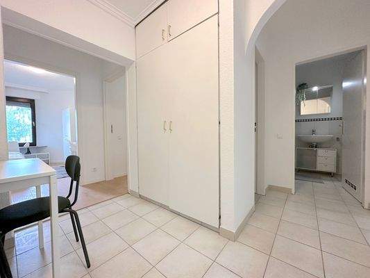 Helle Wohnung mit Flur