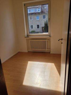 Kleines Zimmer nach zur Straße.jpg