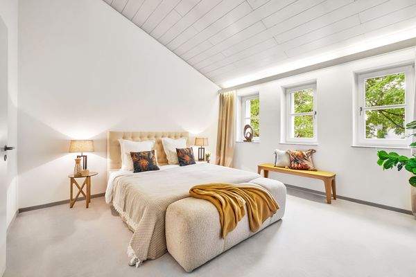 Vier lichterfüllte Schlafzimmer im OG