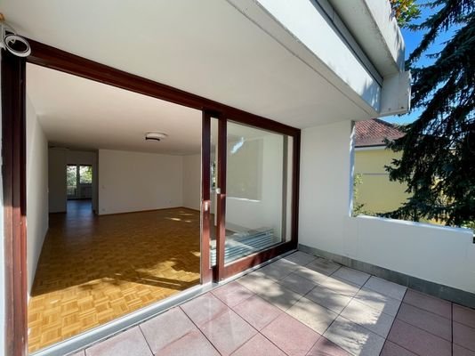 großer Dachterrassen-Balkon