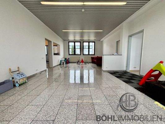 Großer Besprechungsraum