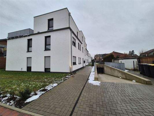 Seitenansicht-Tiefgarage